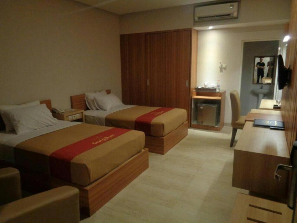 Grand Dian Hotel Slawi Тегал Екстериор снимка