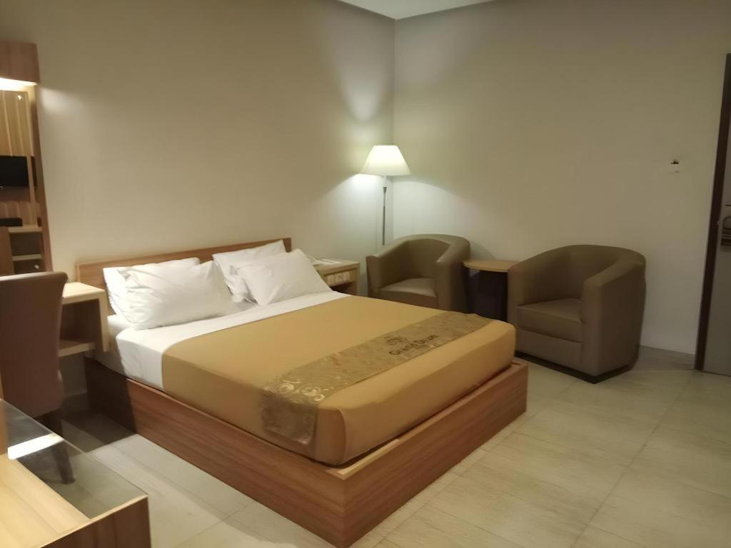 Grand Dian Hotel Slawi Тегал Екстериор снимка