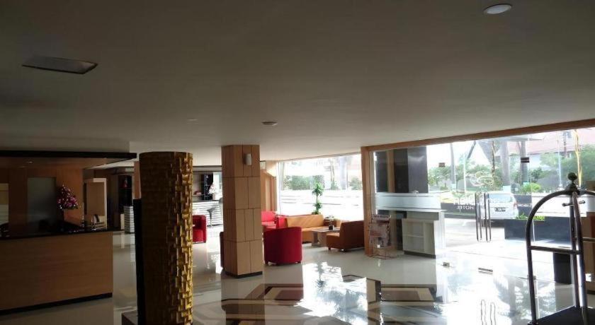 Grand Dian Hotel Slawi Тегал Екстериор снимка