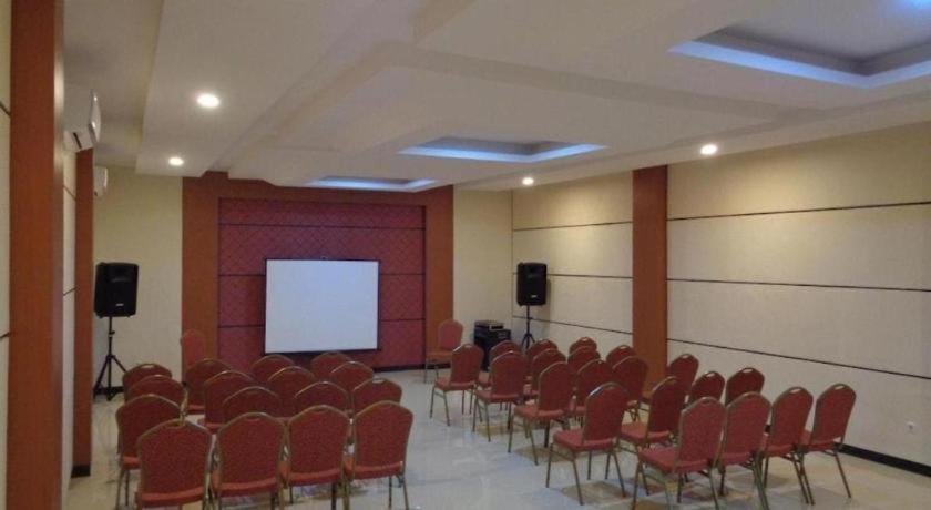 Grand Dian Hotel Slawi Тегал Екстериор снимка