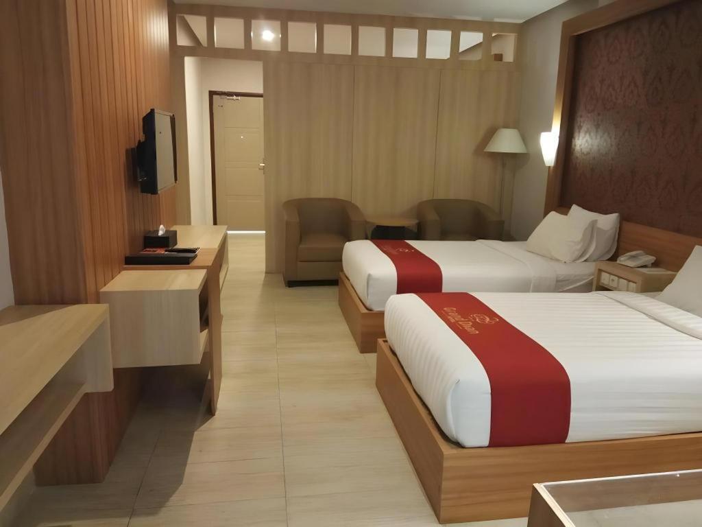Grand Dian Hotel Slawi Тегал Екстериор снимка