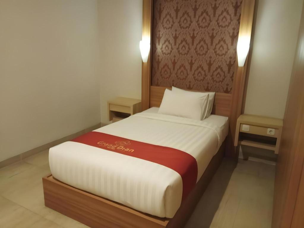 Grand Dian Hotel Slawi Тегал Екстериор снимка