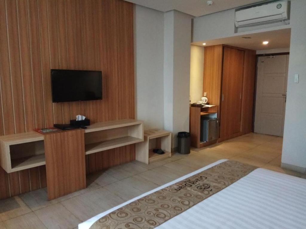 Grand Dian Hotel Slawi Тегал Екстериор снимка